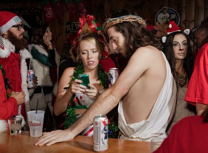 Jesse Rieser Captures Amazing Conceptual Photography With Humor