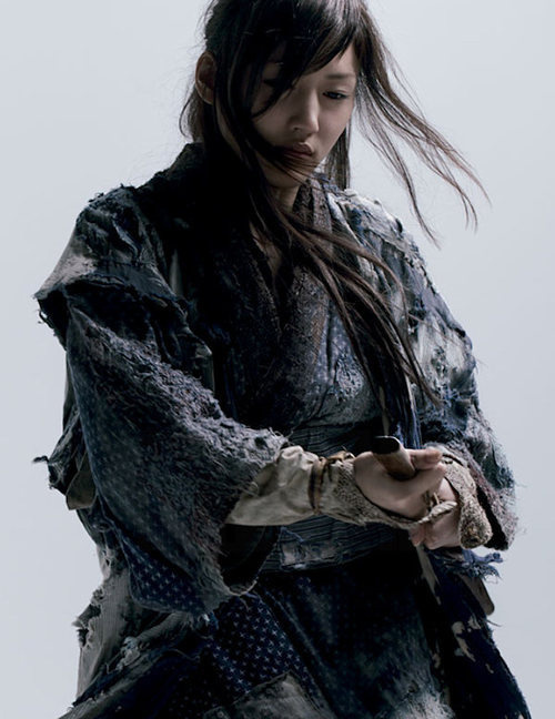 andrew.berg #ragged #woman #sword #samurai #warrior