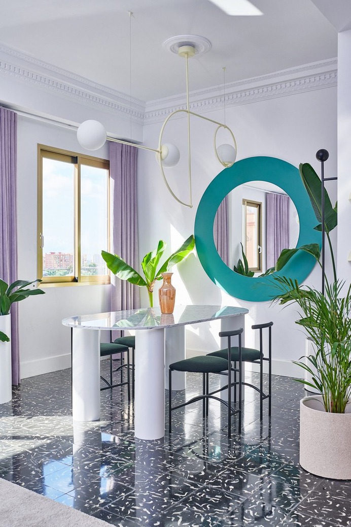 Casal Apartment by Mario Montesinos Marco