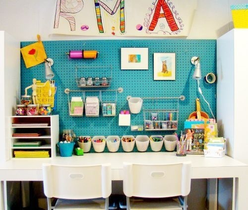 20 Clever and Cool Basement Wall Ideas #basement #wall #decor