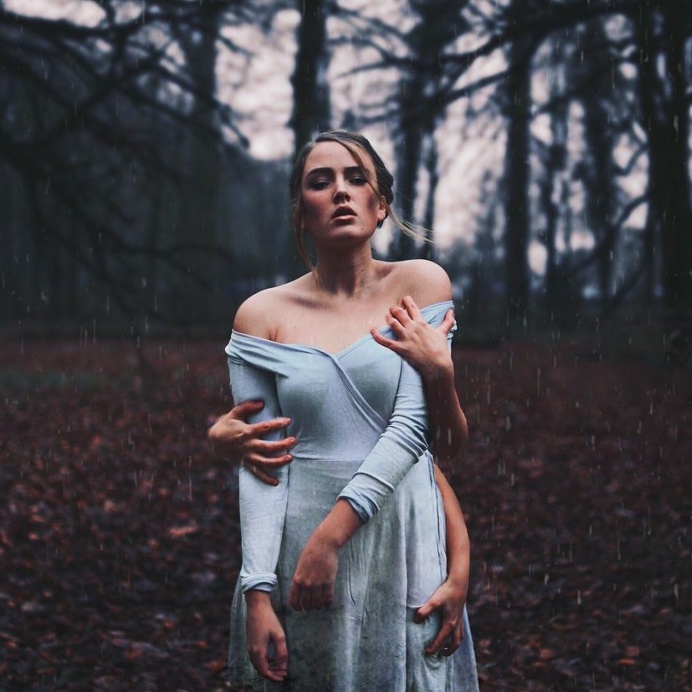 Incredible Manipulated Self-Portraits by Annegien Schilling