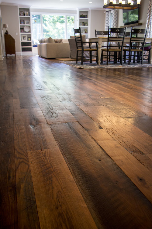 Old World Timber has done the quality flooring work in Lexington, Kentucky named as Heartland Barnwood #SkipPlanedFlooring. #Flooring #Recla