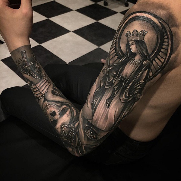 Queen of myth full sleeve tattoo