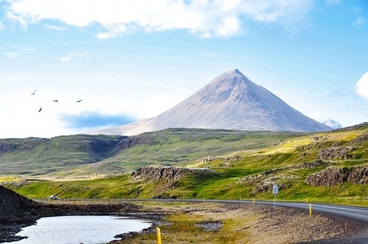 Iceland 2010 on the Behance Network #water #nordic #road #seagull #iceland #vulcano #car