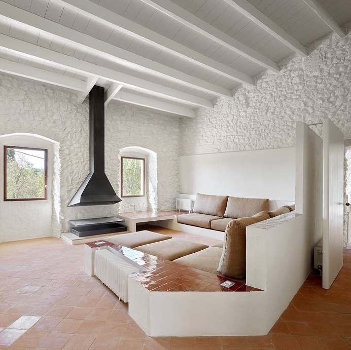 Farmhouse Rehabilitated in Emporda