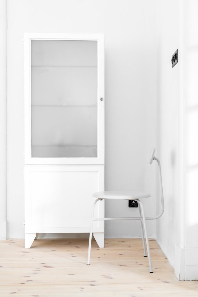 Cupboard. House from the 20's by Jacek Kolasiński. Photo by Karolina Bąk. #jacekkolasinski #interiordesign #cupboard