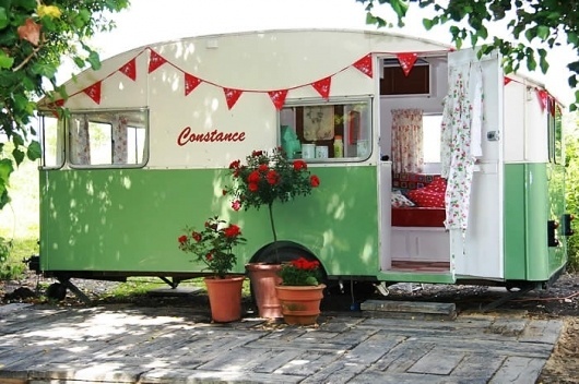 retro rentals, vintage vehicles for hire and sale - media, tv, television production & photo shoots #color #caravan #travel