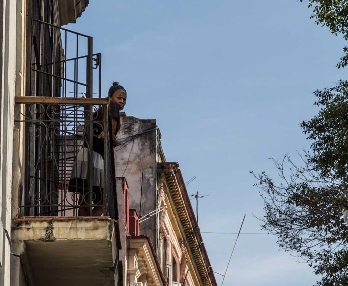 Paula Villa Captures The Beautiful Balconies of Havana, Cuba
