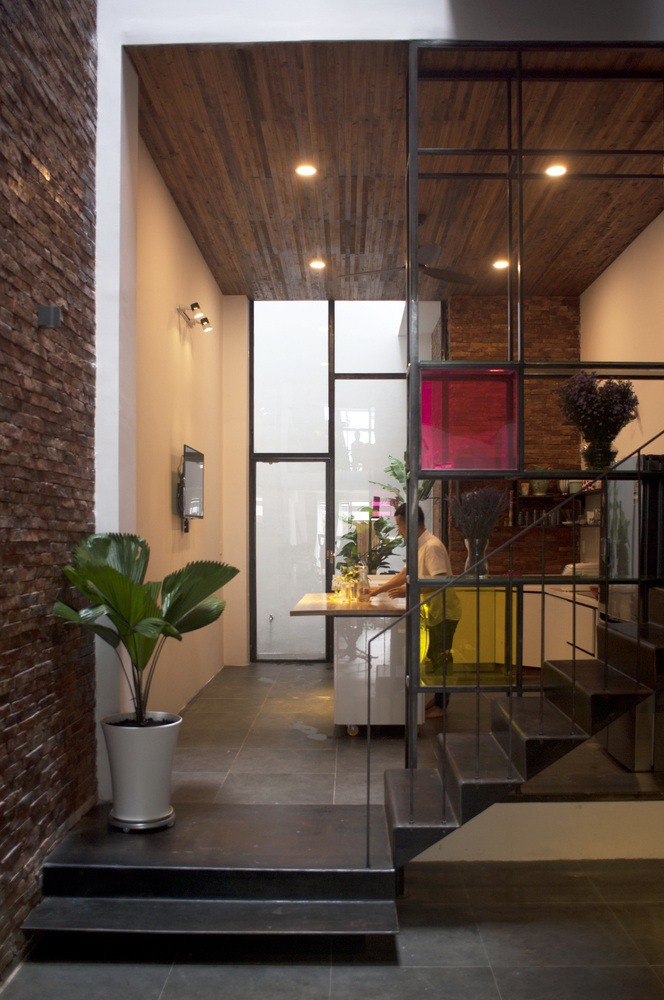 Lantern House / atelier NgNg