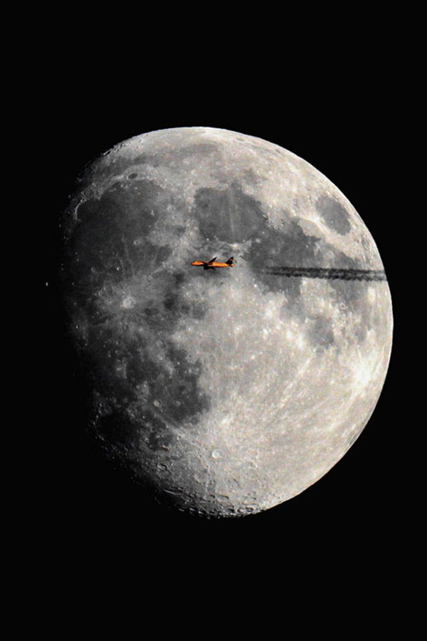 Out of this World Planes Flying in Front of the Sun and Moon My Modern Metropolis #flight #space #photography #plane #planet #moon