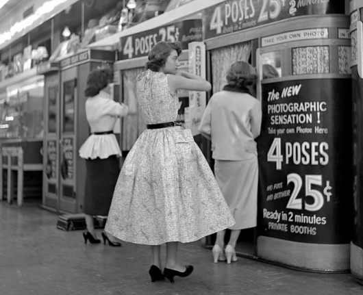NYC Street Photographer's 1950s Photos Found, Headed To Queens Museum Of Art: Gothamist #signage #lettering #hand #vintage