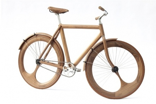 A Bike Made Almost Entirely of Wood - DesignTAXI.com #wood #bike #work