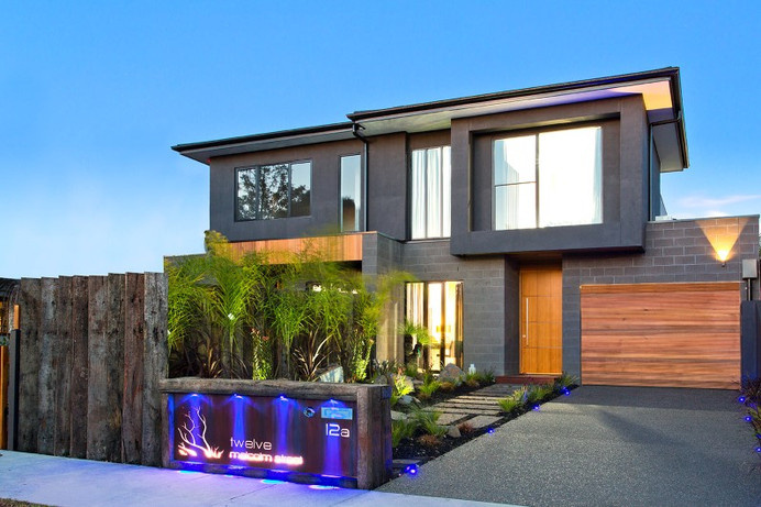 Splendid stylistic conception and impeccable finishes by Knight Building Group - www.homeworlddesign.com (1) #melbourne #architecture