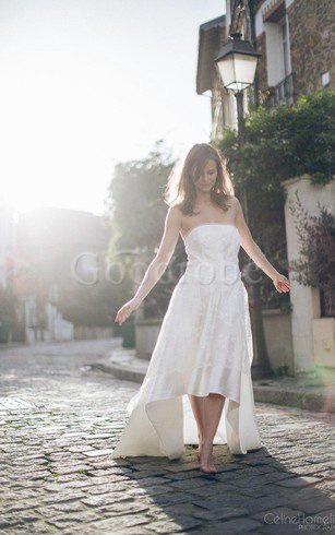 Robe de mariée appliques ligne a avec perle de traîne courte en dentelle