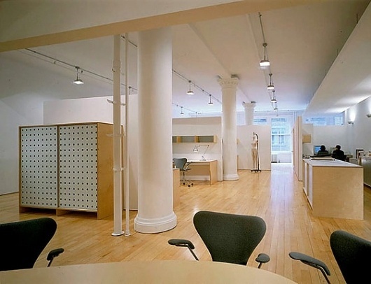 PLASTOLUX "keep it modern" » Modern Work Spaces - Fernlund + Logan #interior #modern #design #minimal #workspace