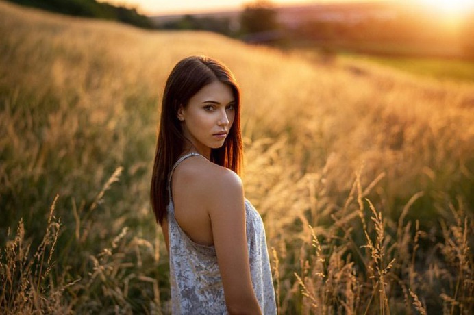 Marvelous Female Portrait Photography by Martin Kühn