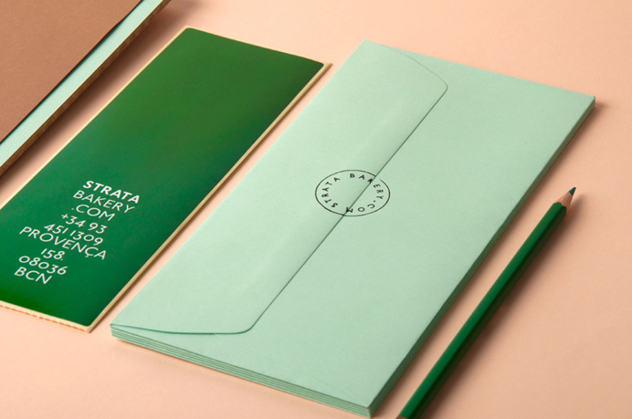 Strata #menu #identity #food #print #bakery