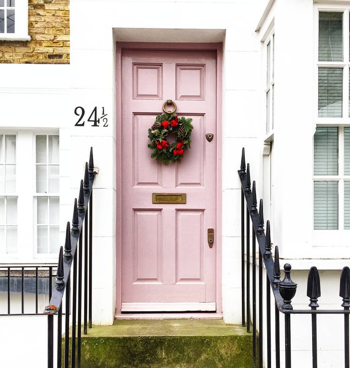 Instagram Account Shares Amazing Photos of The Doors of London