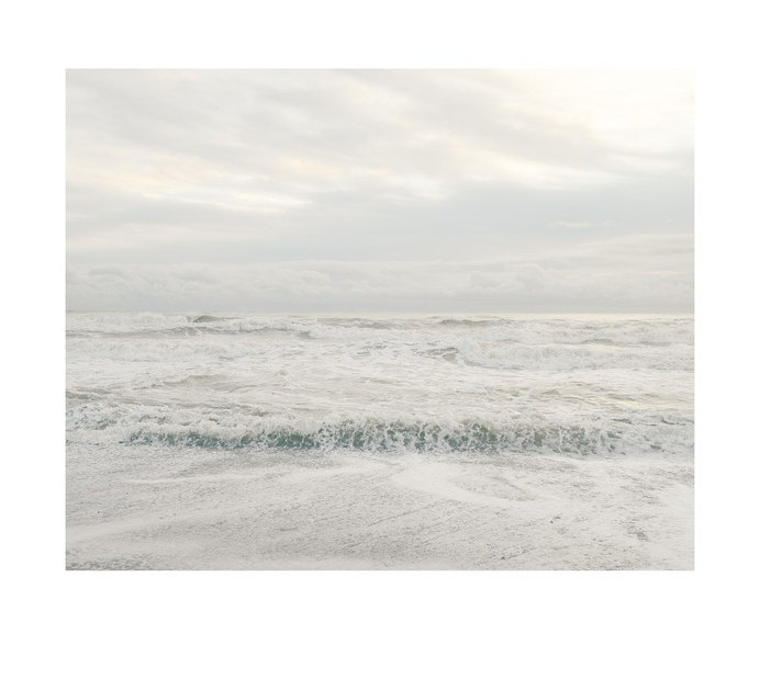 White, minimal, sea, graphic, grey, horizontal, landscape. #white #horizontal #graphic #landscape #sea #minimal #grey