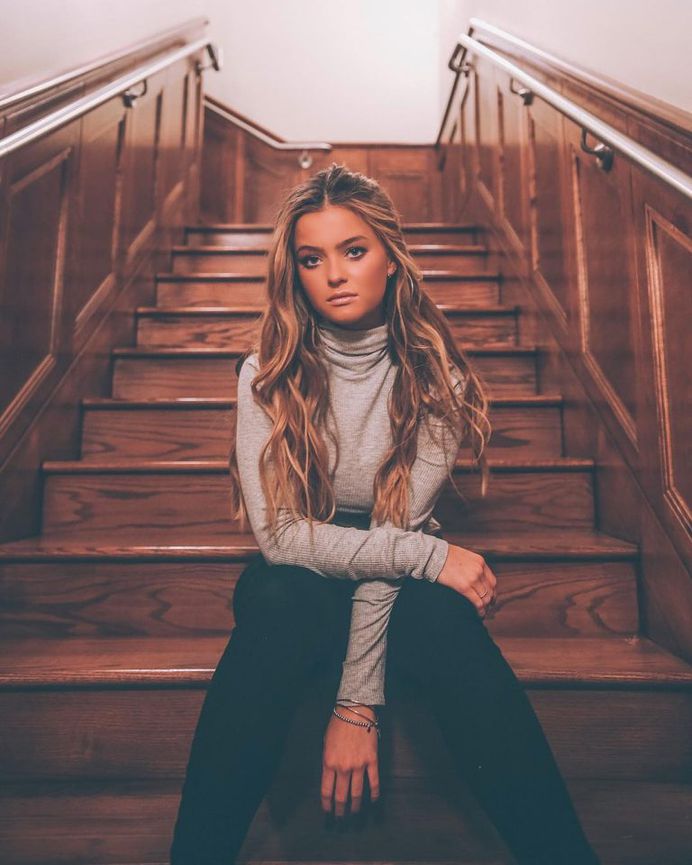 Vibrant and Moody Lifestyle Portrait Photography by The Dreamers Eye