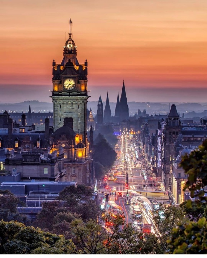 Endinburgh, United Kingdom by @bengreenphotography