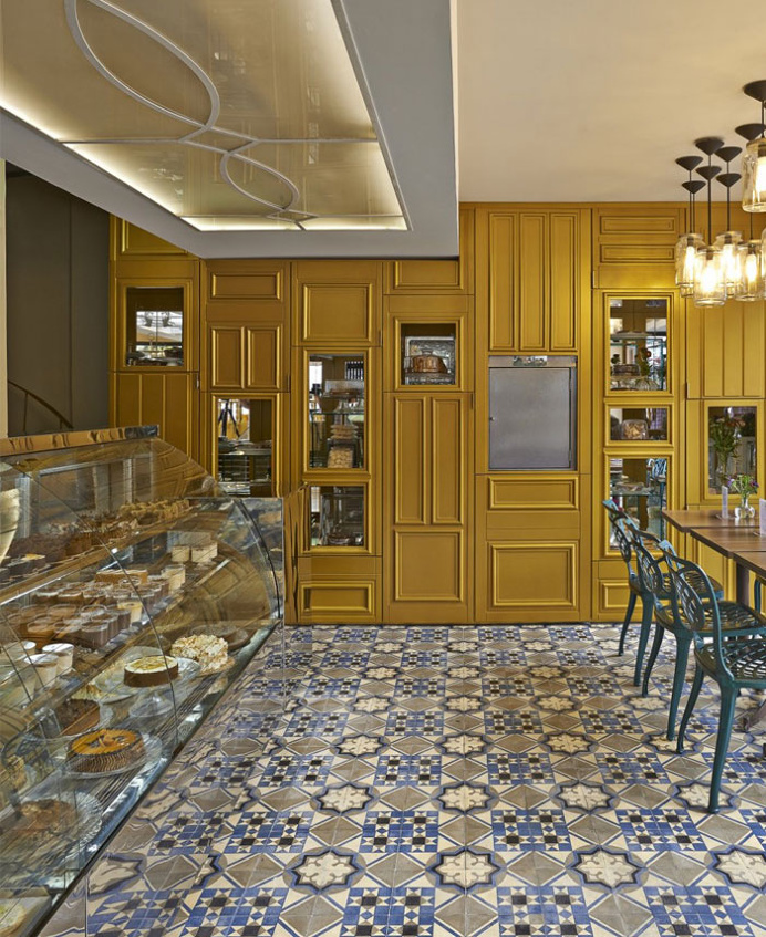 Golden Vintage Style Decor of a Patisserie