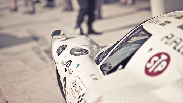 Twibfy #focus #selective #photography #vintage #car #race