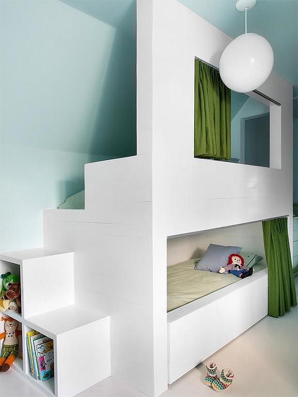 Secret space bunk bed in an attic kid's room #interior #design #decor #deco #decoration