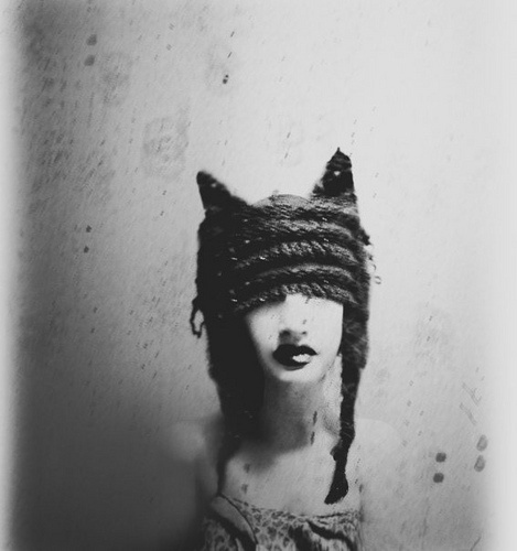 Kristamas Klousch | Cgunit - Online Gallery #photography #white #black #and