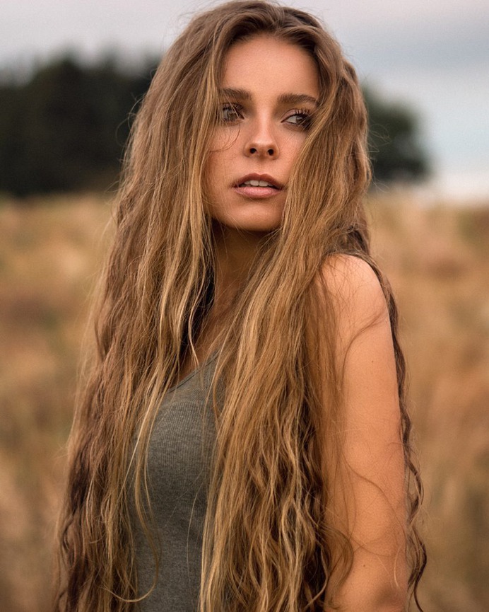 Marvelous Female Portrait Photography by Martin Kühn
