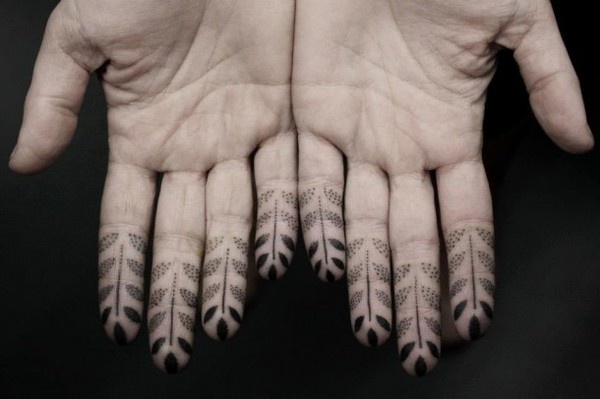 Impressive stippling tattoos by Kenji Alucky #ink #geometry #tattoo #hands #pointillism