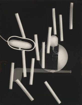Man Ray. Rayograph. 1923 #ray #photography #masn