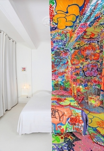 Panic Room - BIGADDICT #white #graffiti #bedroom #tag #hotel