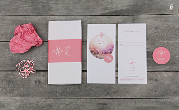 Glöw Beauteous, Melbourne http://sarahmachtsachen.com/portfolio/glow-beauteous-identity #beauty #voucher #beauteous #design #clinic #gift #corporate #logo #skin #signet