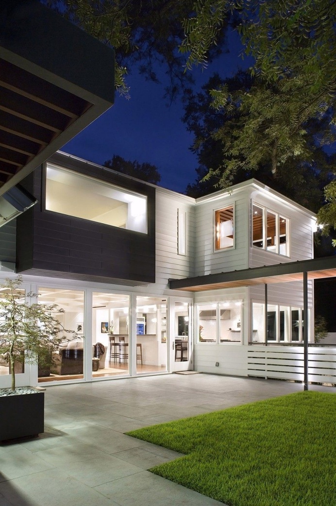 Contemporary Renovation of a 1940s House in Austin, Texas 2