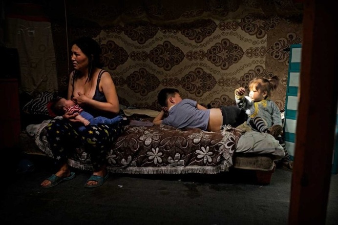 Red Hero 3: Paul Cox Captures Life In Mongolia's Impoverished Suburbs