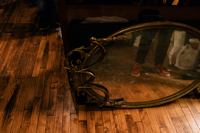 Reflecting #dannymaker #dnlkrgr #photography #fujifilm #chicago #mirror #reflection #sneaker #plants #green #X-T10 #digital