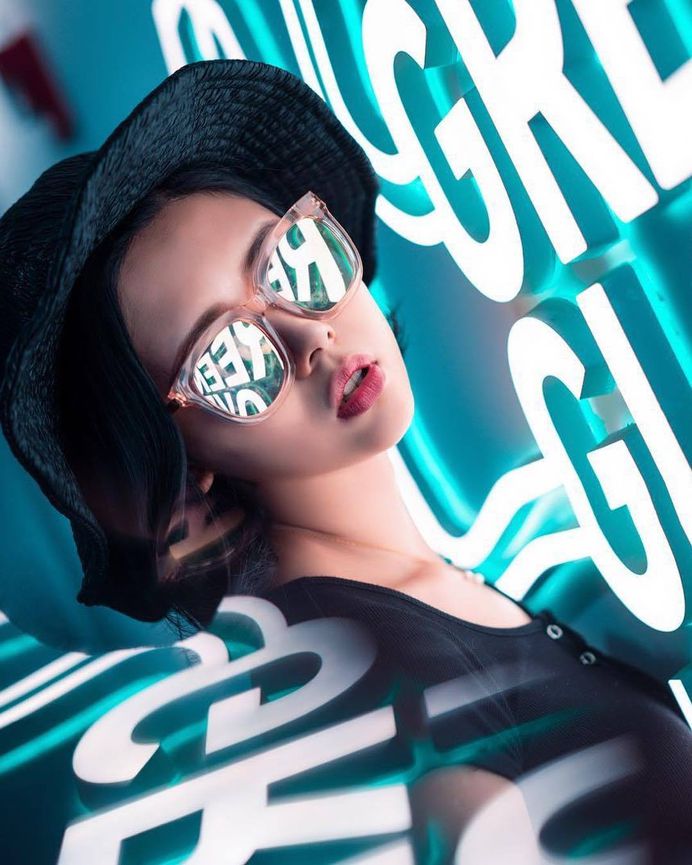 Rebecca by Charles Chen in Shenzhen, Guangdong