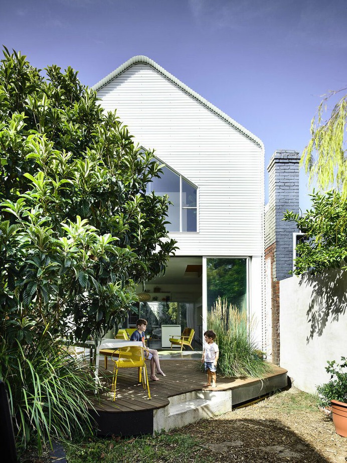 outdoor / Austin Maynard Architects