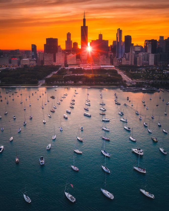 #citykillerz: Vibrant Cityscapes of Chicago by Mike Meyers
