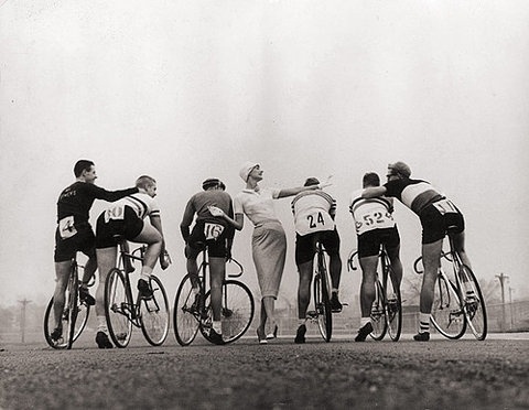 FFFFOUND! | are2 #fashion #cycling #photography