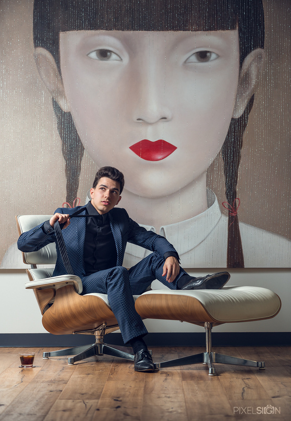 RAWZ - Tino Schneider #interior #mural #chair #lips #design #furniture #beauty