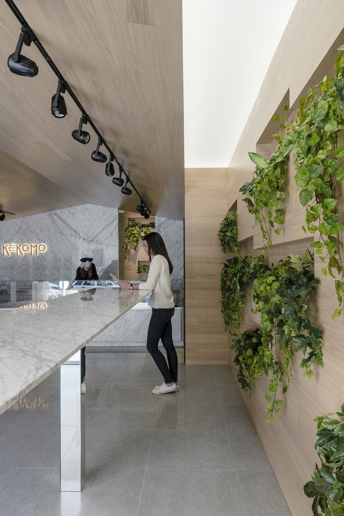 KEKOMO by Pablo Muñoz Payá Arquitectos