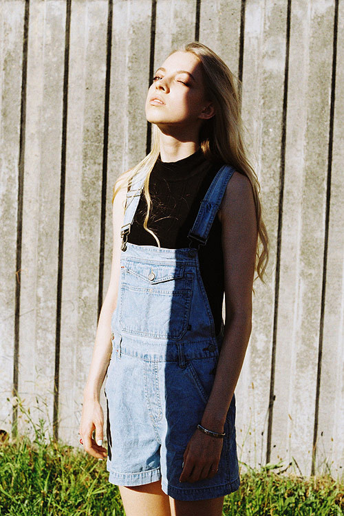 kent andreasen 15 #girl #photography #contrast #overalls #shadow