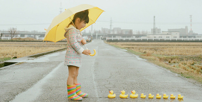 Featured Image for Japanese photographer takes spellbinding photos of his 4-year-old daughter #photography