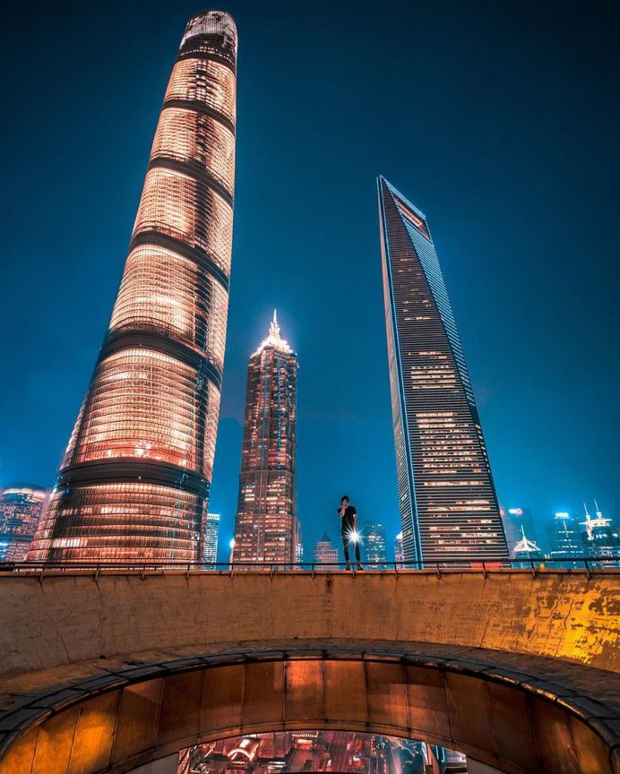 Cyberpunk Shanghai: Urban Photography by Victor Chiang