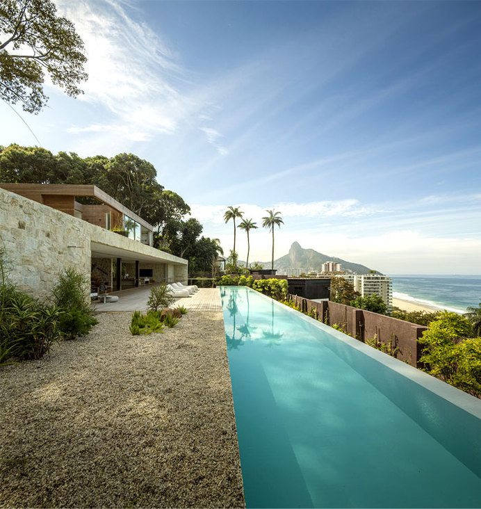 AL House Breathtaking View and Sandstone Walls al house studio arthur casas pool #outdoor #pgotography #architecture #pool