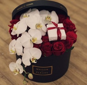 - luxury flowers