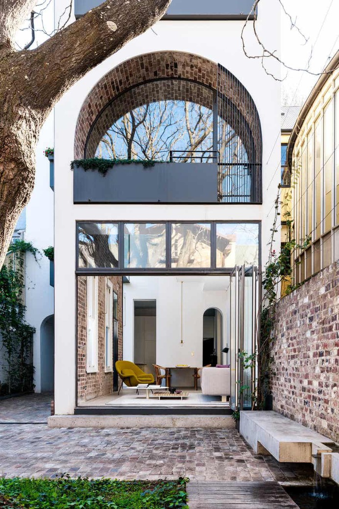 Italianate Style House / Renato D'Ettorre Architects