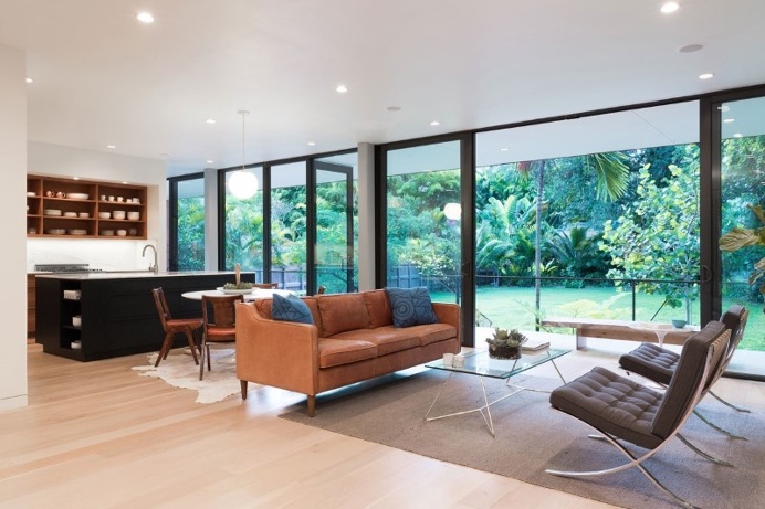 Vernacular architecture with minimal impact on the earth: Brillhart House